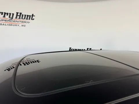 More photos of 2019 MINI Cooper S at Jerry Hunt Supercenter - Salisbury, NC