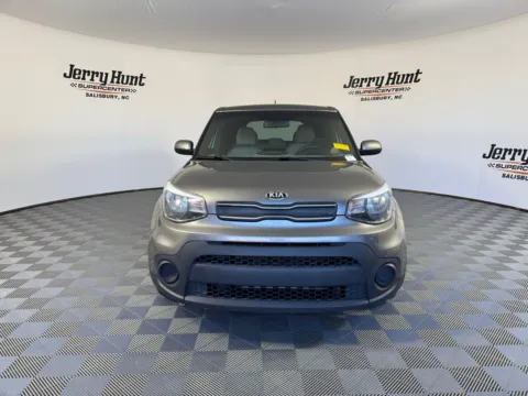 More photos of 2018 Kia Soul at Jerry Hunt Supercenter - Salisbury, NC