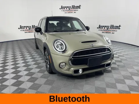 More photos of 2019 MINI Cooper S at Jerry Hunt Supercenter - Salisbury, NC