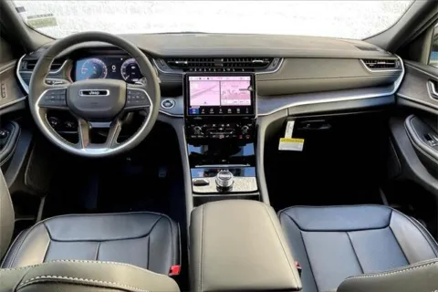 More photos of 2025 Jeep Grand Cherokee Limited 4x4 at I-10 Chrysler Dodge Jeep Ram, CA