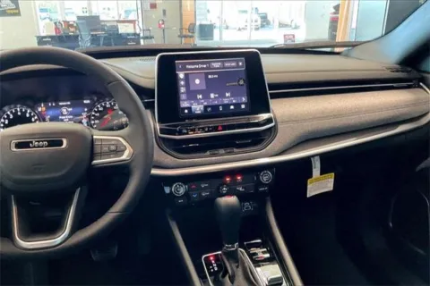 More photos of 2026 Jeep Compass Latitude Altitude 4x4 at I-10 Chrysler Dodge Jeep Ram, CA