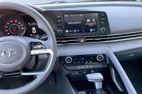 More photos of 2023 Hyundai Elantra SEL at I-10 Chrysler Dodge Jeep Ram, CA