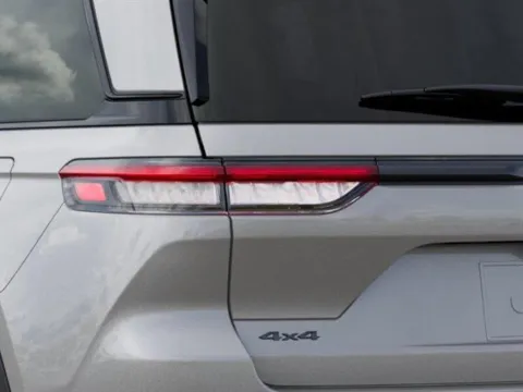 More photos of 2025 Jeep Grand Cherokee Limited 4x4 at I-10 Chrysler Dodge Jeep Ram, CA