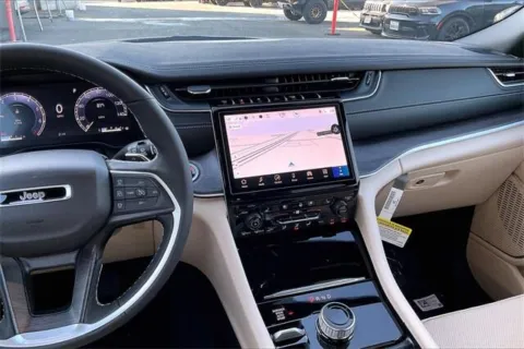 More photos of 2025 Jeep Grand Cherokee Limited 4x4 at I-10 Chrysler Dodge Jeep Ram, CA