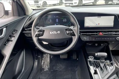 More photos of 2023 Kia Niro EX at I-10 Chrysler Dodge Jeep Ram, CA