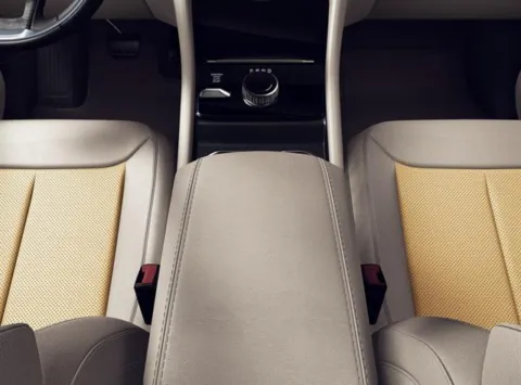 More photos of 2026 Jeep Grand Cherokee Limited 4x4 at I-10 Chrysler Dodge Jeep Ram, CA