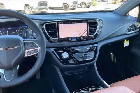 More photos of 2026 Chrysler Pacifica Pinnacle at I-10 Chrysler Dodge Jeep Ram, CA