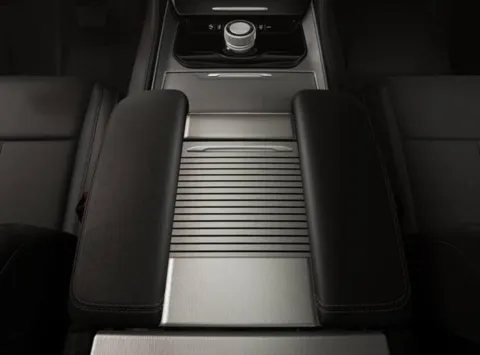 More photos of 2026 Jeep Grand Wagoneer 4x2 at I-10 Chrysler Dodge Jeep Ram, CA