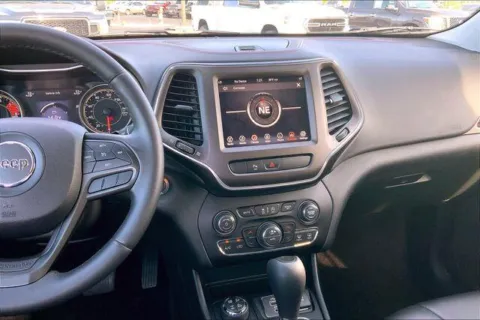 More photos of 2019 Jeep Cherokee Trailhawk at I-10 Chrysler Dodge Jeep Ram, CA