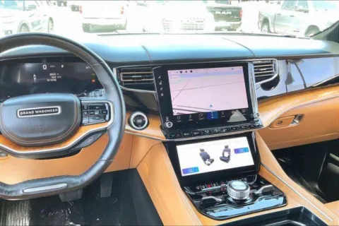 More photos of 2022 Jeep Grand Wagoneer Series III at I-10 Chrysler Dodge Jeep Ram, CA