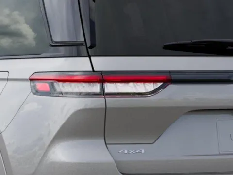 More photos of 2026 Jeep Grand Cherokee Summit at I-10 Chrysler Dodge Jeep Ram, CA