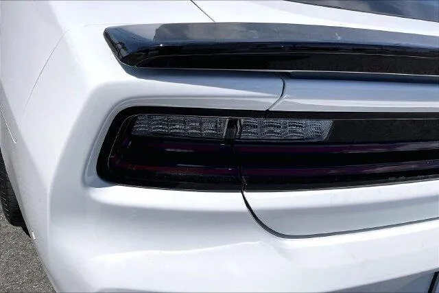 Dodge Charger photo 12