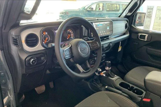 Jeep Wrangler photo 6