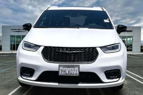 Photos of 2023 Chrysler Pacifica Limited for sale in Indio, CA at I-10 Chrysler Dodge Jeep Ram