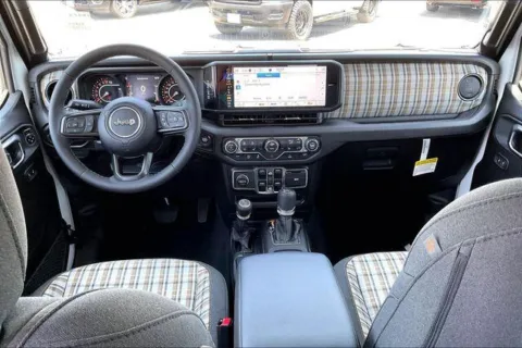 More photos of 2026 Jeep Gladiator 85th Anniversary Edition 4x4 at I-10 Chrysler Dodge Jeep Ram, CA