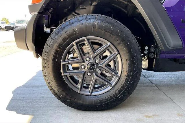 Jeep Wrangler photo 10
