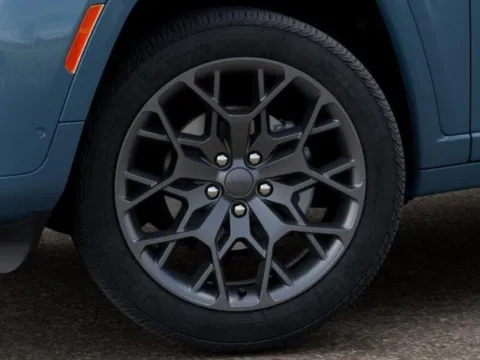More photos of 2026 Jeep Grand Cherokee Summit 4x4 at I-10 Chrysler Dodge Jeep Ram, CA