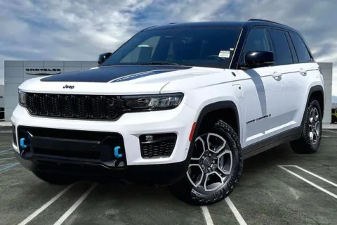 White 2023 Jeep Grand Cherokee 4xe Trailhawk 4xe for sale in Indio, CA