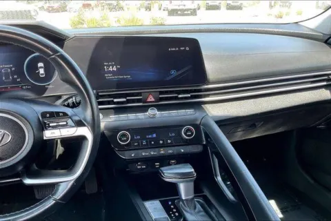 More photos of 2023 Hyundai Elantra SEL at I-10 Chrysler Dodge Jeep Ram, CA