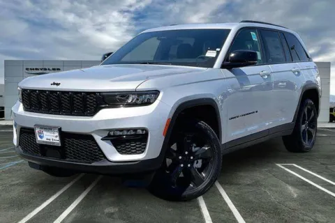 Silver 2025 Jeep Grand Cherokee Limited 4x4 for sale in Indio, CA