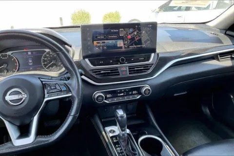 More photos of 2023 Nissan Altima 2.0 SR at I-10 Chrysler Dodge Jeep Ram, CA