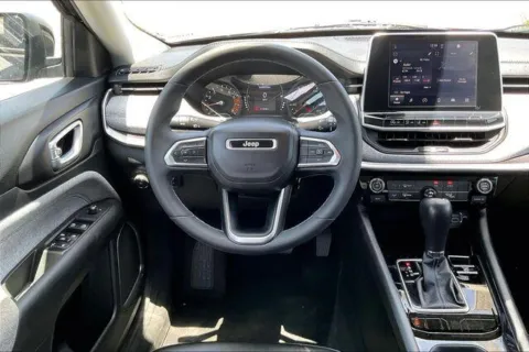 More photos of 2022 Jeep Compass Latitude at I-10 Chrysler Dodge Jeep Ram, CA