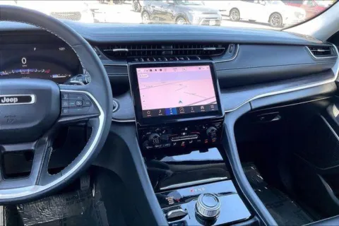 More photos of 2023 Jeep Grand Cherokee Limited at I-10 Chrysler Dodge Jeep Ram, CA