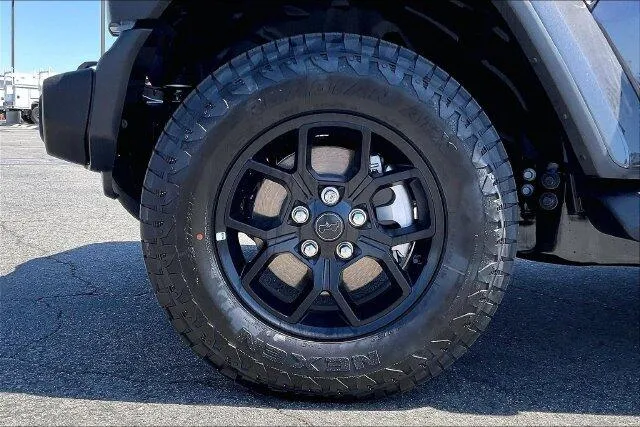 Jeep Wrangler photo 10