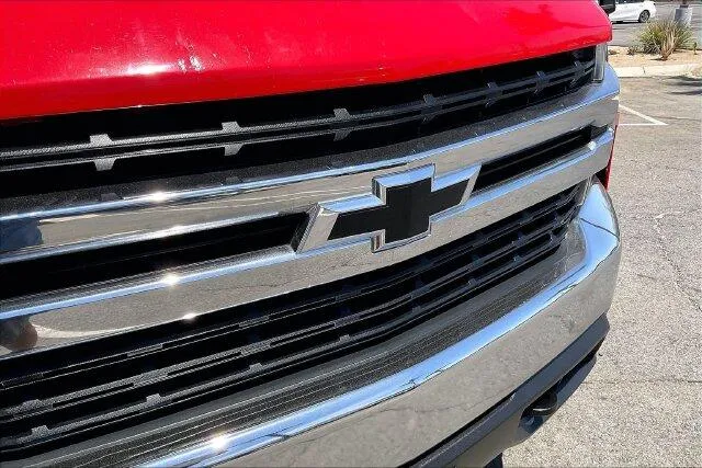 Chevrolet Silverado photo 30