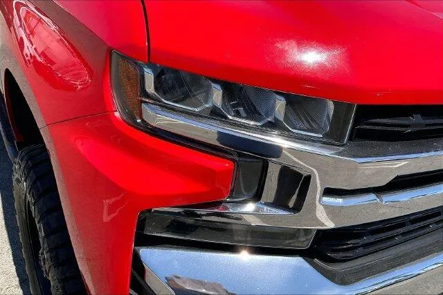 Chevrolet Silverado photo 27