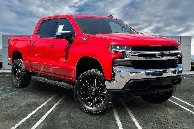 Chevrolet Silverado photo 12