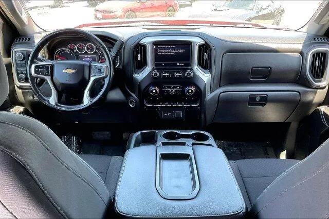 Chevrolet Silverado photo 15