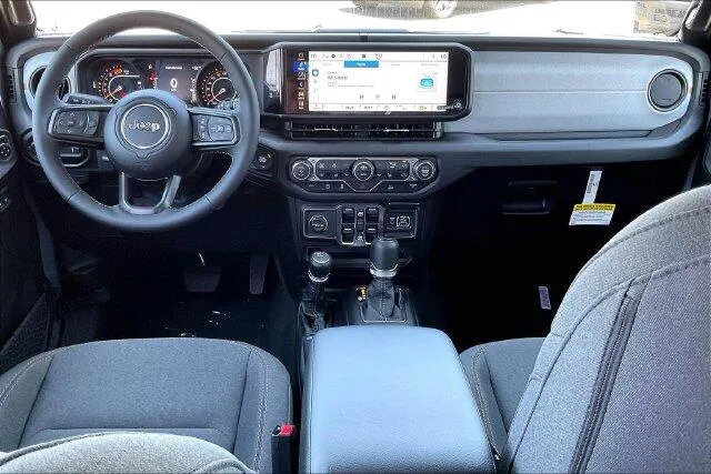 Jeep Wrangler photo 4