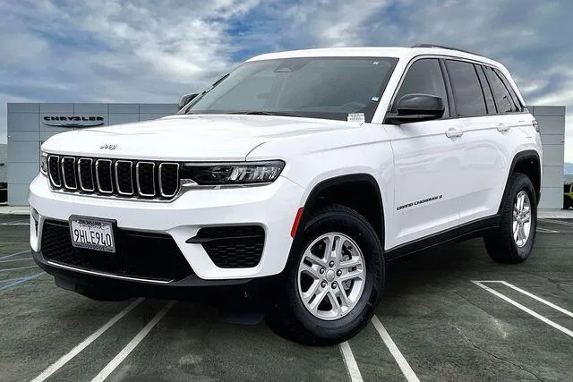 2023 Jeep Grand Cherokee Laredo for sale in Indio, CA