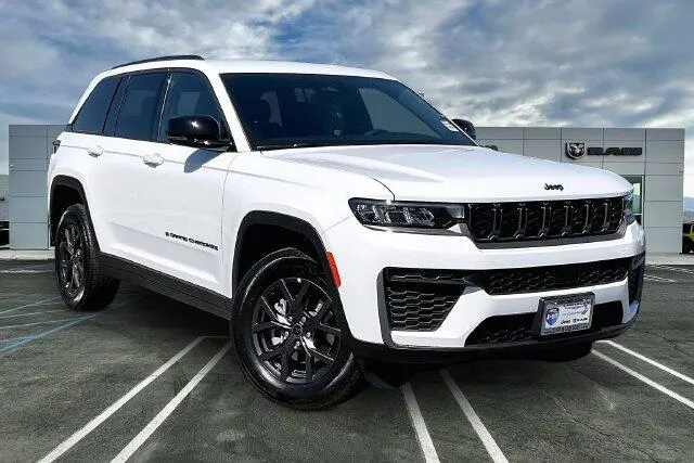 Jeep Grand Cherokee photo 14