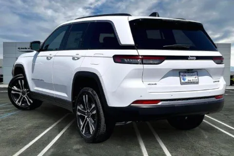 Photos of 2027 Jeep Grand Cherokee Limited 4x4 for sale in Indio, CA at I-10 Chrysler Dodge Jeep Ram