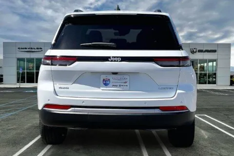Another view of 2027 Jeep Grand Cherokee Limited 4x4 for sale in Indio, CA at I-10 Chrysler Dodge Jeep Ram