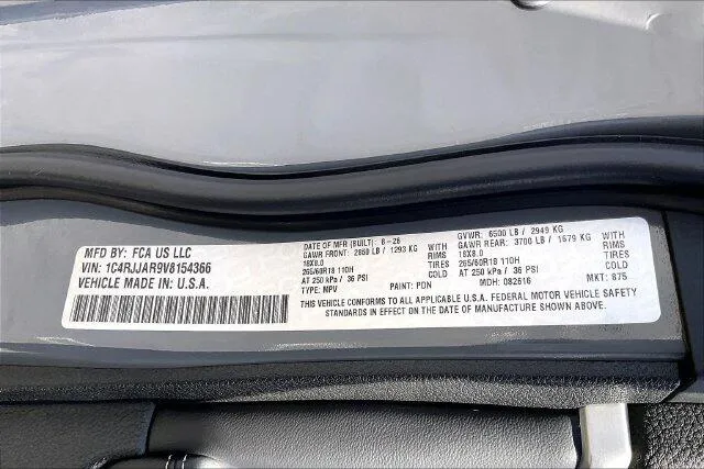 Jeep Grand Cherokee L photo 15