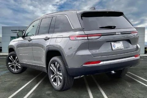 Photos of 2027 Jeep Grand Cherokee Limited 4x4 for sale in Indio, CA at I-10 Chrysler Dodge Jeep Ram