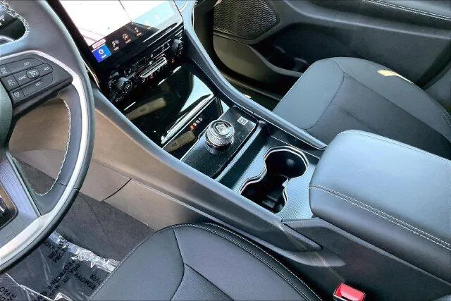 Jeep Grand Cherokee photo 7