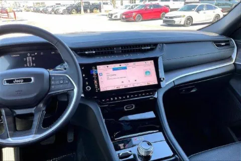 More photos of 2027 Jeep Grand Cherokee Limited 4x4 at I-10 Chrysler Dodge Jeep Ram, CA
