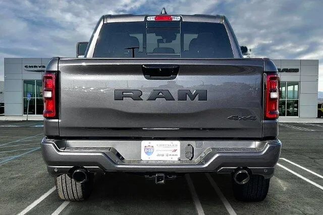 Ram 1500 photo 3