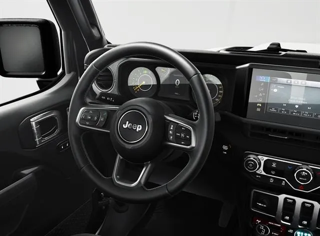 Jeep Wrangler photo 9