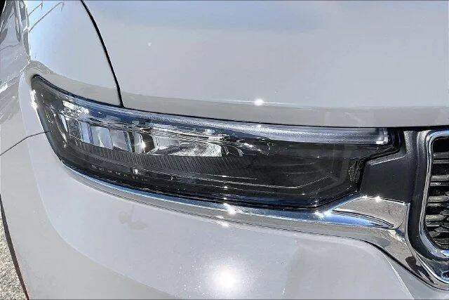 Jeep Grand Cherokee photo 11