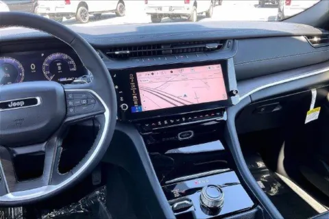 More photos of 2027 Jeep Grand Cherokee Limited 4x4 at I-10 Chrysler Dodge Jeep Ram, CA