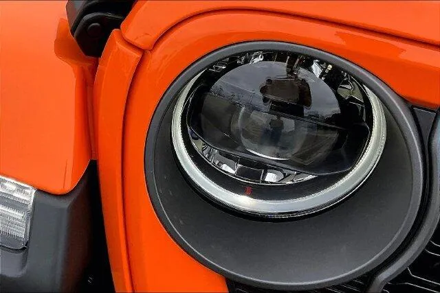 Jeep Wrangler photo 10