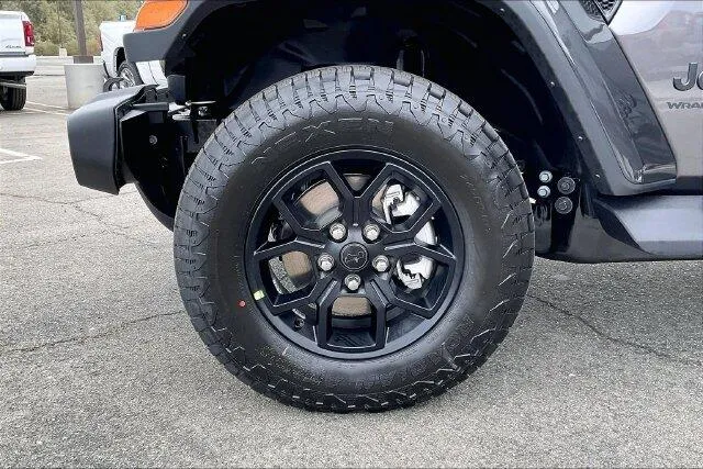 Jeep Wrangler photo 10