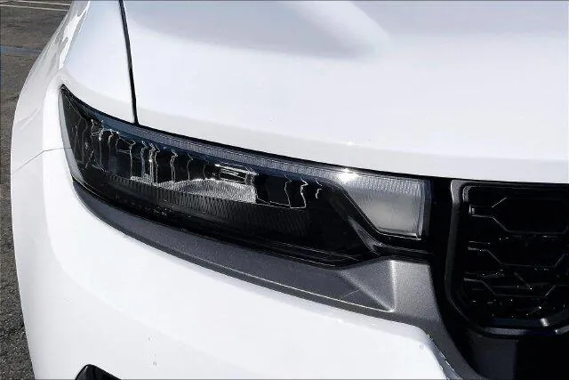 Jeep Grand Cherokee L photo 11