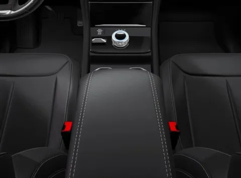 More photos of 2027 Jeep Grand Cherokee Limited 4x4 at I-10 Chrysler Dodge Jeep Ram, CA