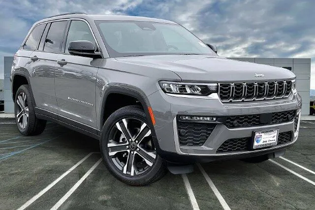 Jeep Grand Cherokee photo 14